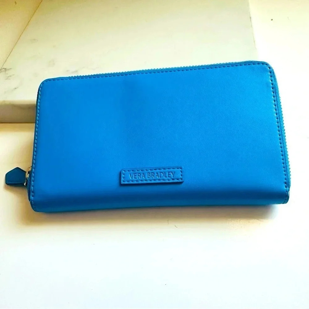 Vera Bradley Coastal Blue Faux Leather RFID Large Zip Around Wallet
